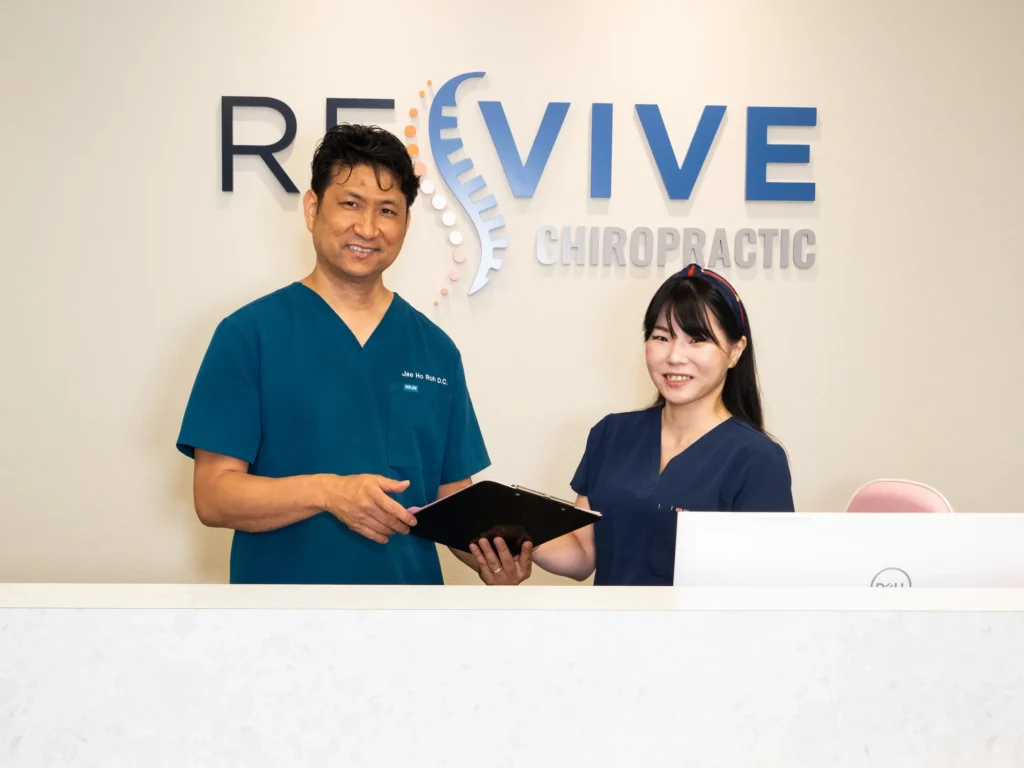1785851888975-chiropractor-office-chiropractic-clinic-patient-care-sunnyvale-ca-001